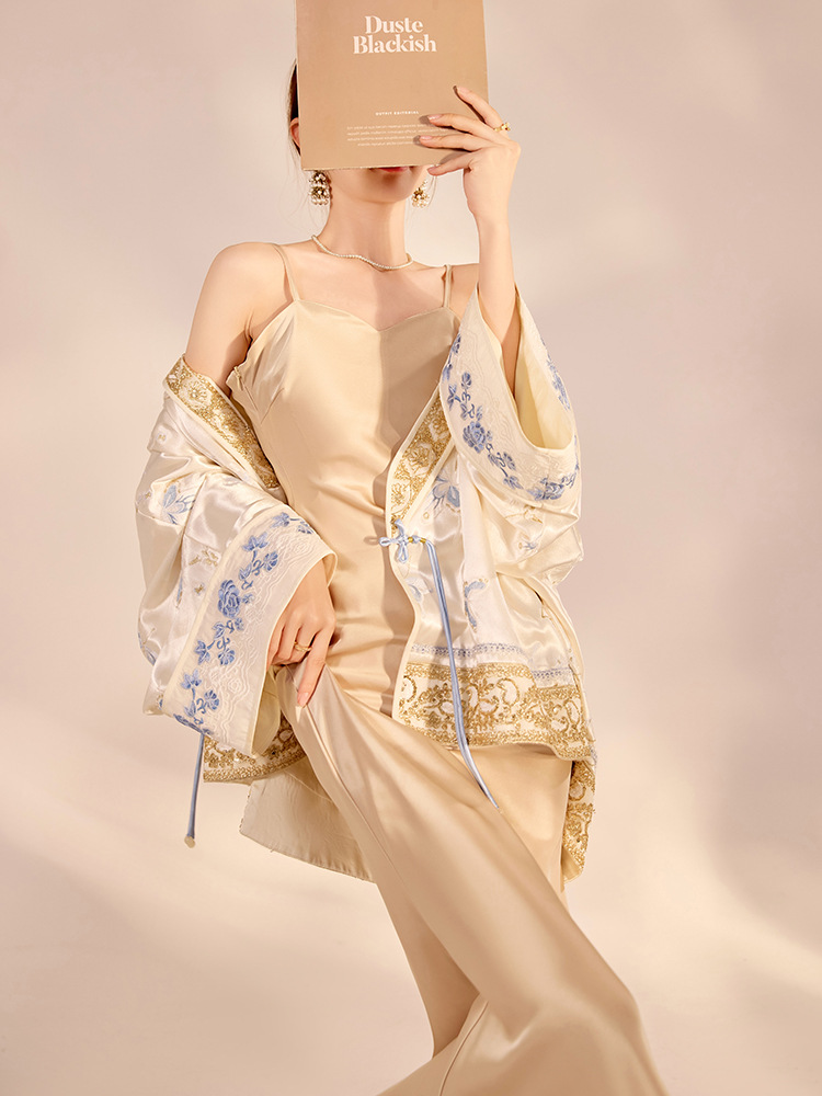 Giacca Larga di Lusso con Rica - Embroidery recensione e prezzo